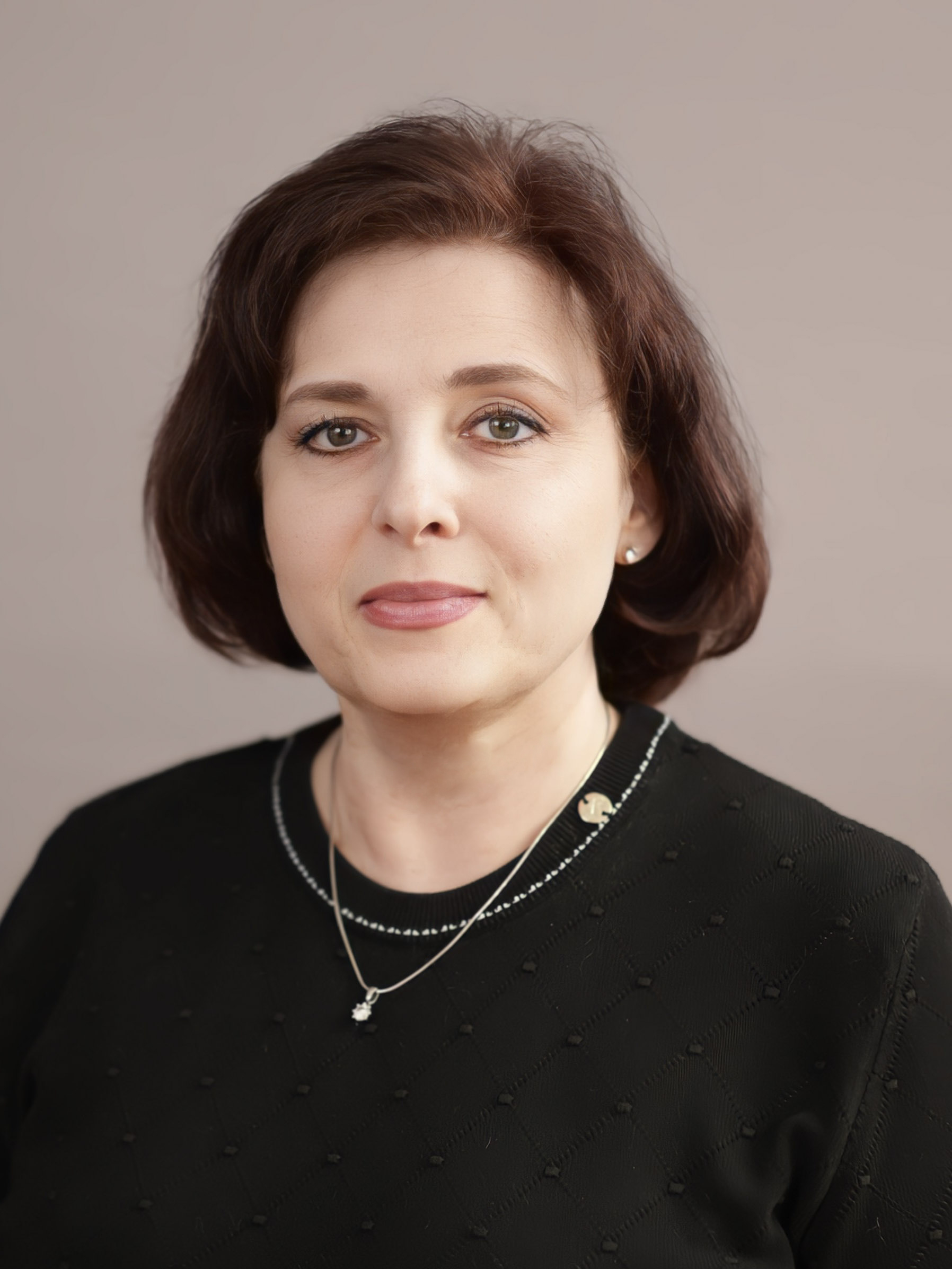 Нашеба Людмила Валентиновна.